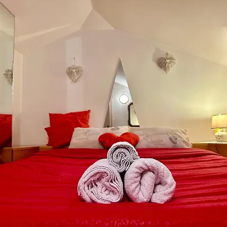 L'attichetto Con Aria Condizionata-centro Apartment
